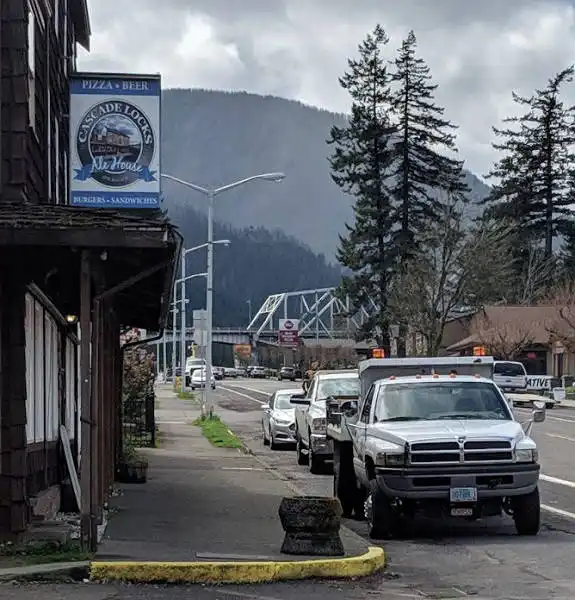 Cascade Locks
