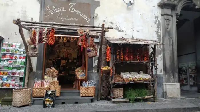 sorrento italy shop