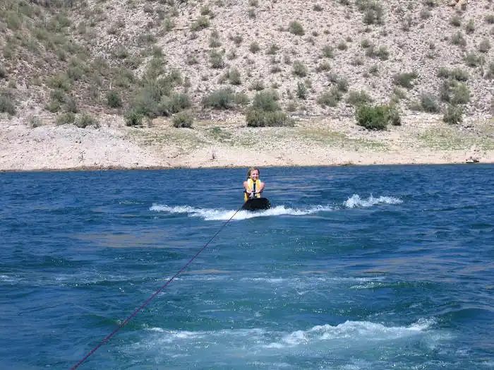 kneeboarding