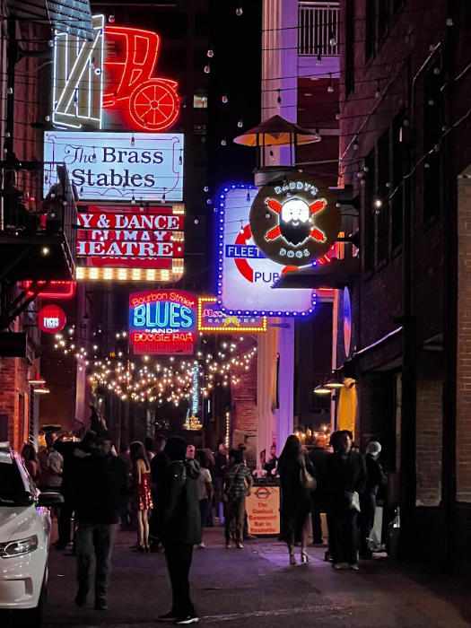 Printer's Alley in Nashville at night