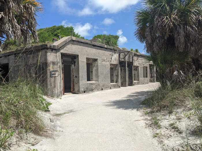 Battery Howard Egmont Keys