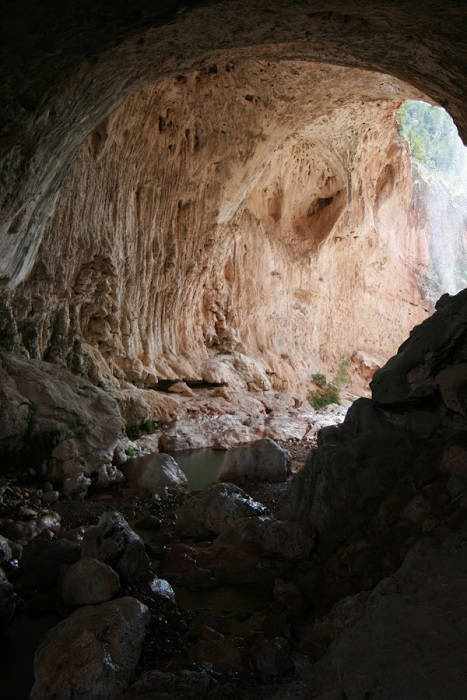 Under Tonto natural bridge