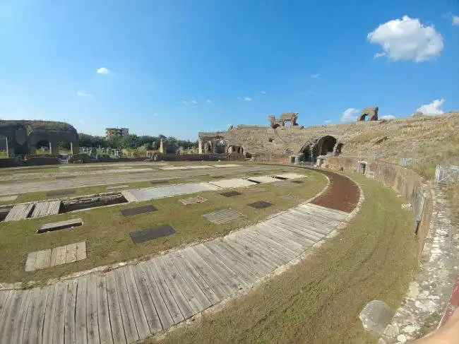 capua ampitheatre seats