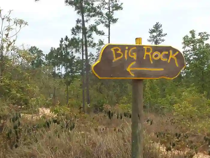 Big Rock Falls Belize sign