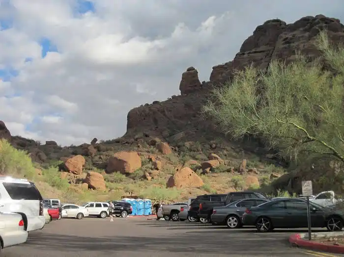 Camelback mtn parking