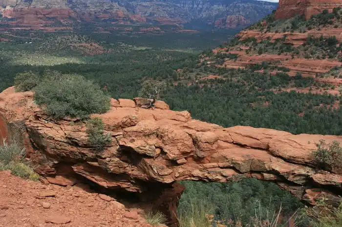 sedona devils bridge hike