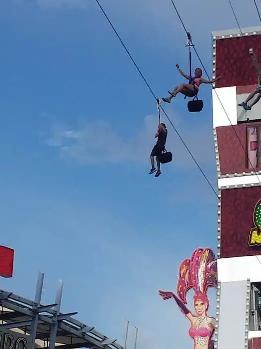 Fremont Street Zipline