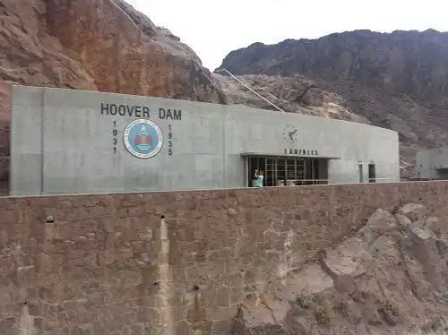 Hoover Dam building