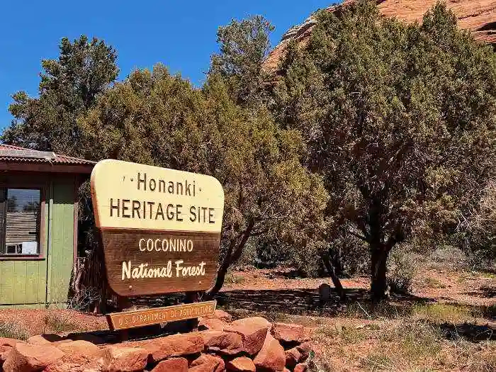 Honanki Sign