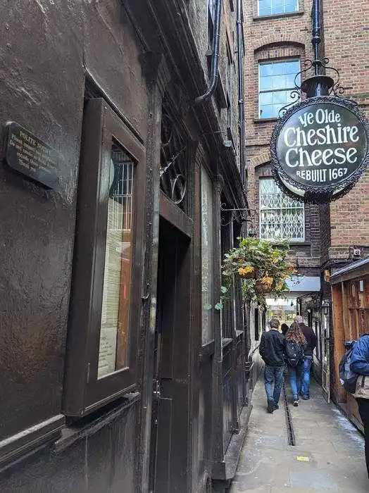 Ye Olde Cheshire Cheese London
