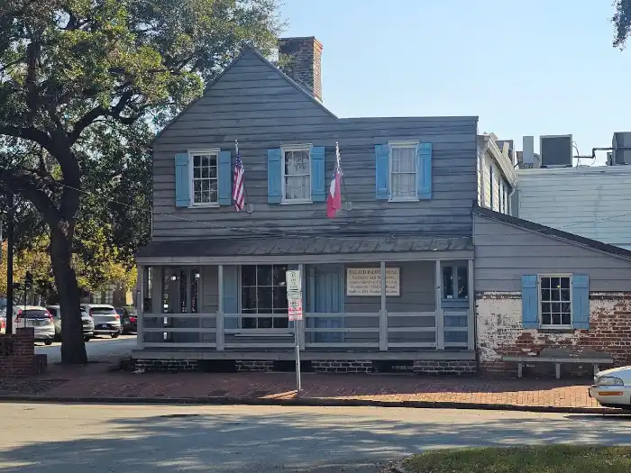 Olde Pirate House