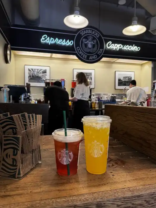 First Starbucks in Seattle