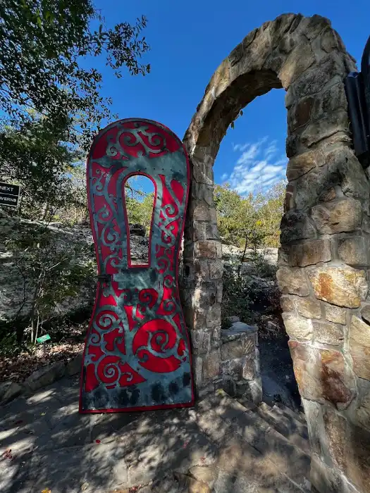 red door in garden city georgia