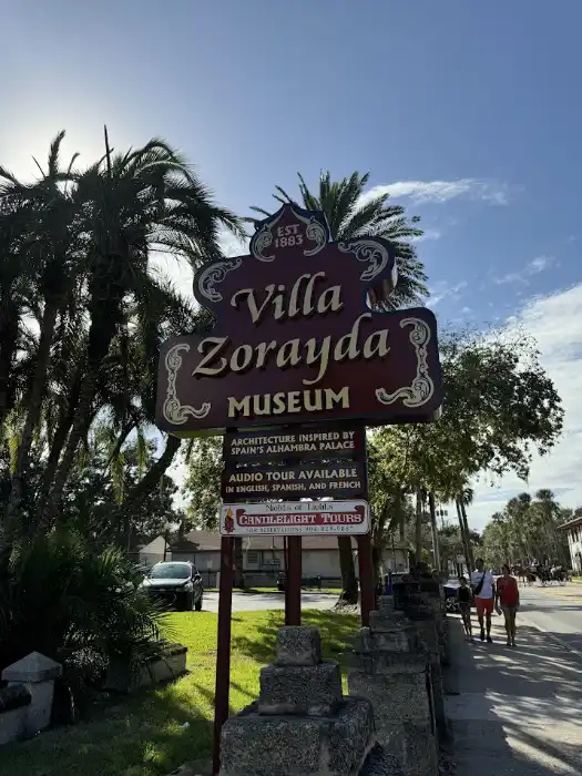 Villa Zorayda sign